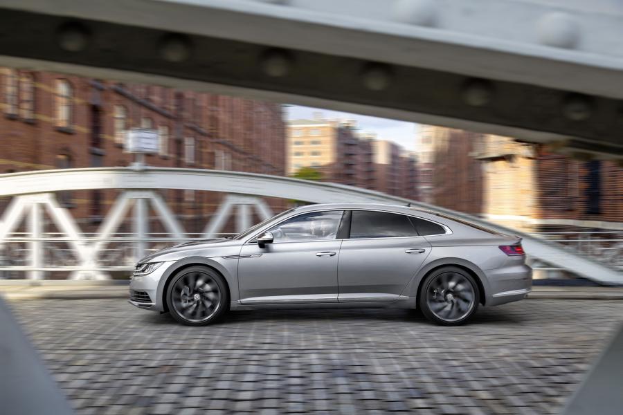 Volkswagen Arteon 4Motion Elegance 2017 года  (WW) (фото 12 из 31)